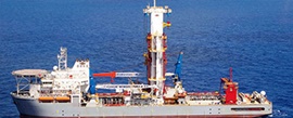 Torre de perfuração polivalente offshore